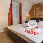 Ξενοδοχείο Swiss & 3*