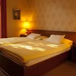 Hotel Swiss & 3*