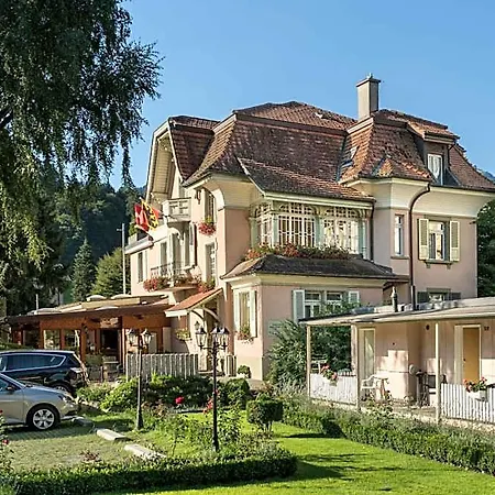 Swiss & 3*