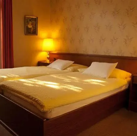 Hotell Swiss & 3*
