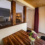 Swiss & Hotel