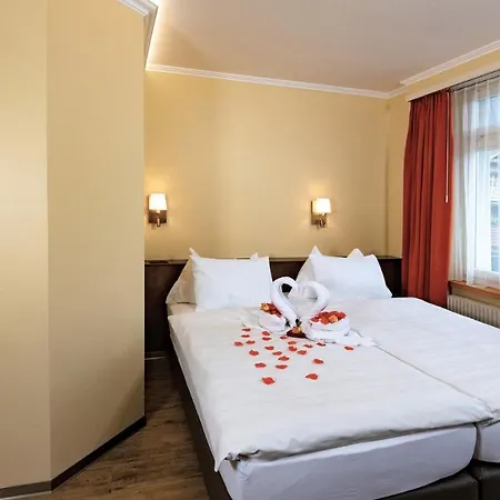 فندق Swiss & 3*