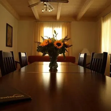 Ξενοδοχείο Swiss &